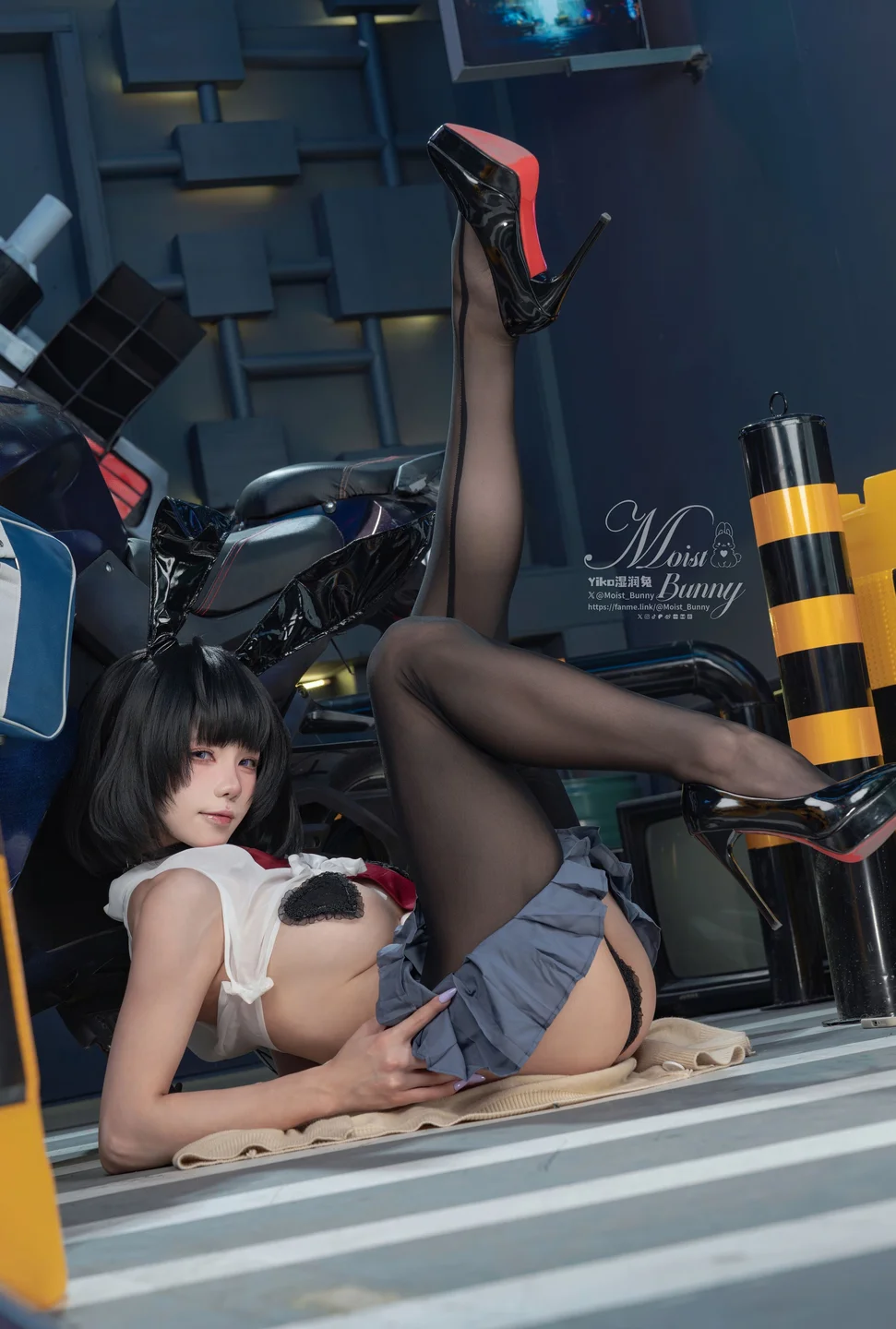 咬一口兔娘Yiko湿润兔_25年10月订阅作品_赛博逆JK兔女郎_抢先版_87P_391MB tg@simisebaisi 【丝足阁】060.webp